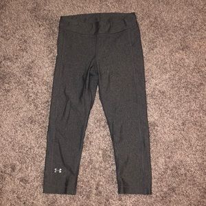 Grey cropped leggings from under armour